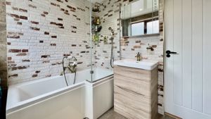 Photo 16- click for photo gallery